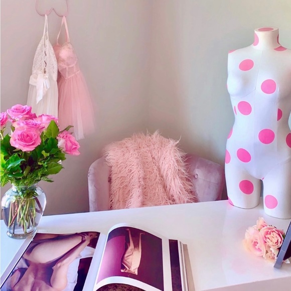 Vintage Lingerie💖 Love, Lacy - Picture 2 of 5